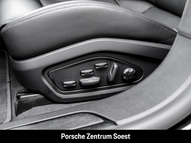 Porsche Taycan 4 Black Edition/Panoramadach/Sport-Chrono