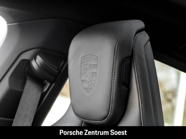 Porsche Taycan Black Edition/Panorama/Sport-Chrono/BOSE