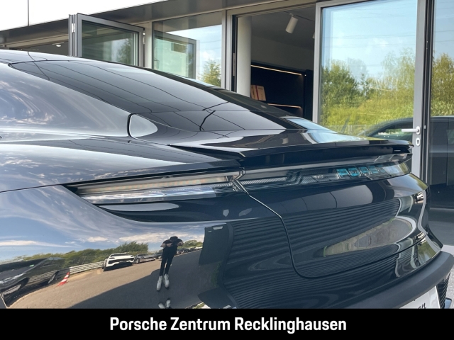 Porsche Taycan Black Edition InnoDrive LED-Matrix HeadUp