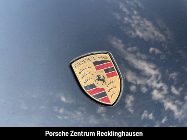 Porsche Taycan Black Edition InnoDrive LED-Matrix HeadUp