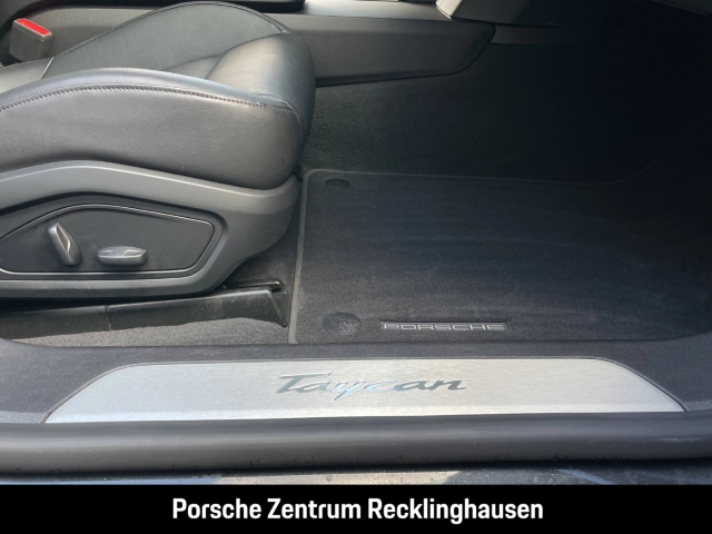 Porsche Taycan Surround View Panoramadach BOSE 20-Zoll