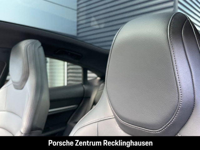 Porsche Taycan Surround View Panoramadach BOSE 20-Zoll