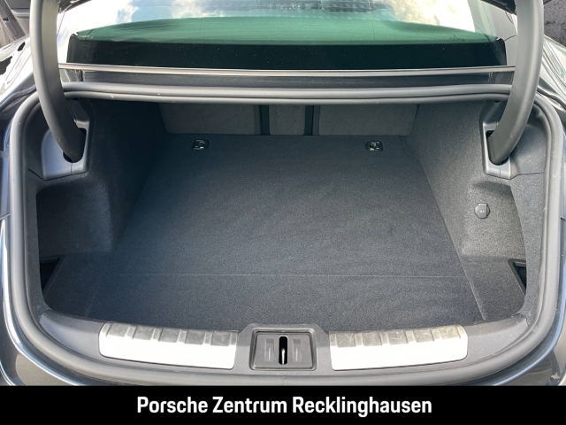Porsche Taycan Surround View Panoramadach BOSE 20-Zoll