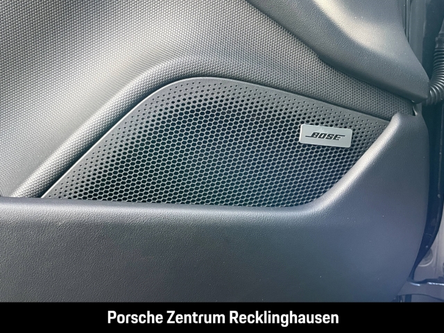 Porsche Taycan Surround View Panoramadach BOSE 20-Zoll