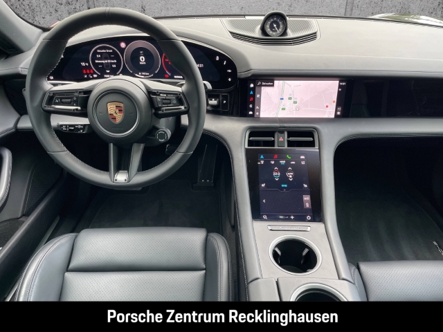 Porsche Taycan 4 BOSE Luftfederung Panorama InnoDrive