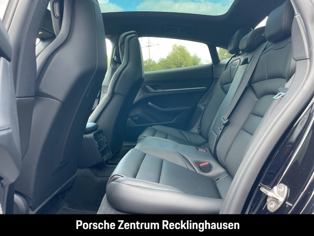Porsche Taycan 4 BOSE Luftfederung Panorama InnoDrive