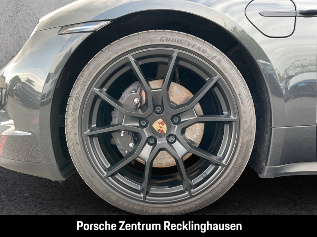 Porsche Taycan 4 Surround-View LED-Matrix Luftfederung