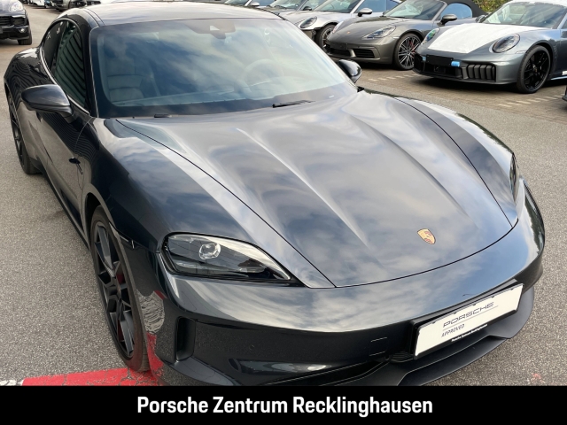 Porsche Taycan 4 Surround-View LED-Matrix Luftfederung