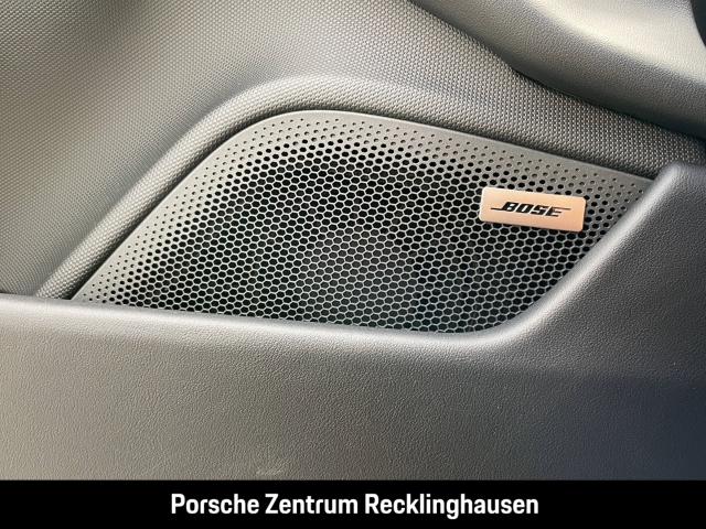 Porsche Taycan 4 Surround-View LED-Matrix Luftfederung