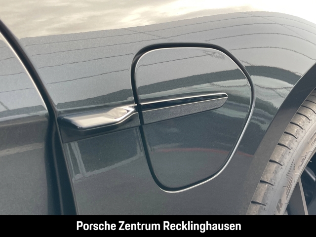 Porsche Taycan 4 Surround-View LED-Matrix Luftfederung