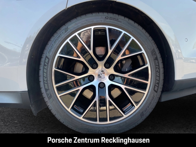 Porsche Taycan Surround-View Panoramadach BOSE 20-Zoll