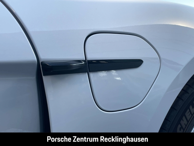 Porsche Taycan Surround-View Panoramadach BOSE 20-Zoll