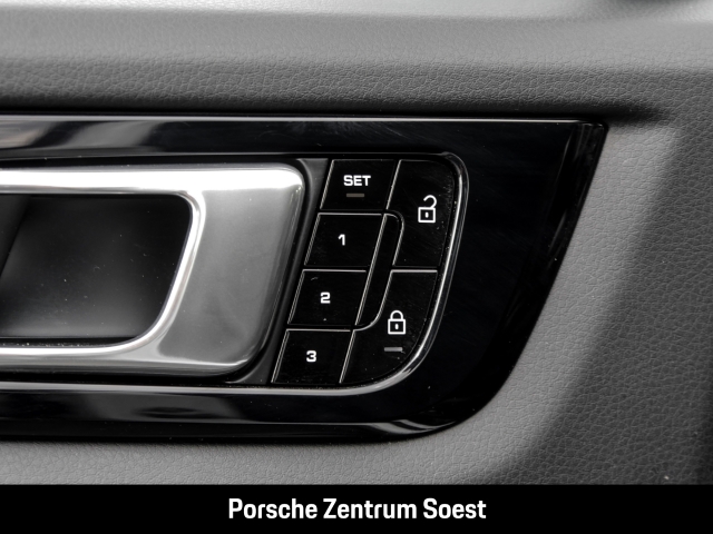 Porsche Cayenne /21-Zoll/PASM/Panoramadach/ParkAssistent