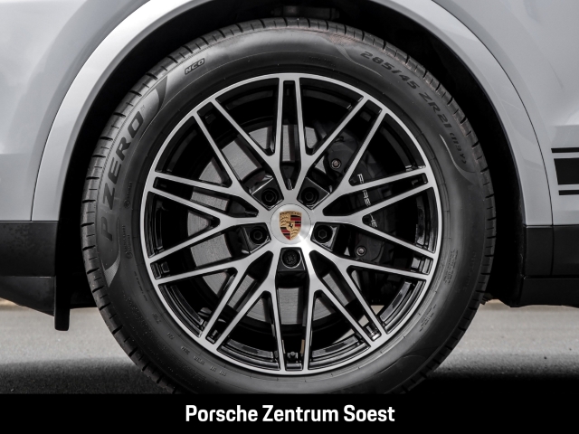 Porsche Cayenne E-Hybrid/21-Zoll/PASM/Panoramadach/BOSE