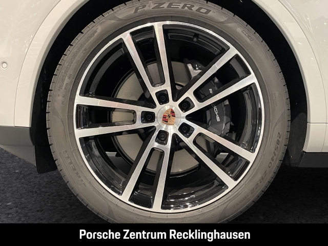 Porsche Cayenne E-Hybrid HA-Lenkung InnoDrive Head-Up