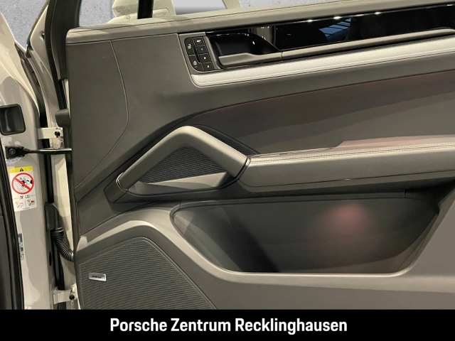 Porsche Cayenne E-Hybrid HA-Lenkung InnoDrive Head-Up