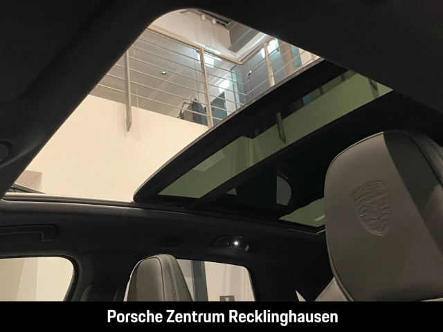 Porsche Cayenne E-Hybrid HA-Lenkung InnoDrive Head-Up