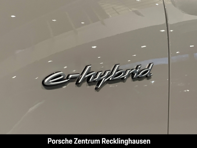 Porsche Cayenne E-Hybrid HA-Lenkung InnoDrive Head-Up