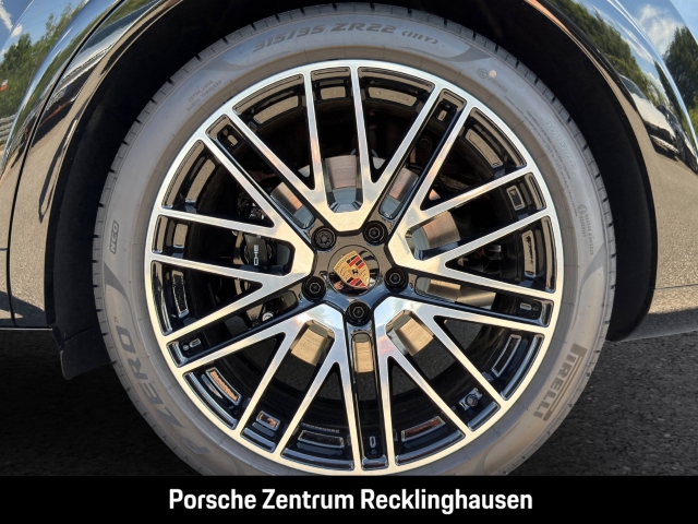 Porsche Cayenne E-Hybrid Black Edition InnoDrive Head-Up