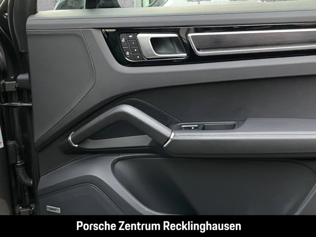 Porsche Cayenne GTS Soft-Close Head-Up HA-Lenkung BOSE