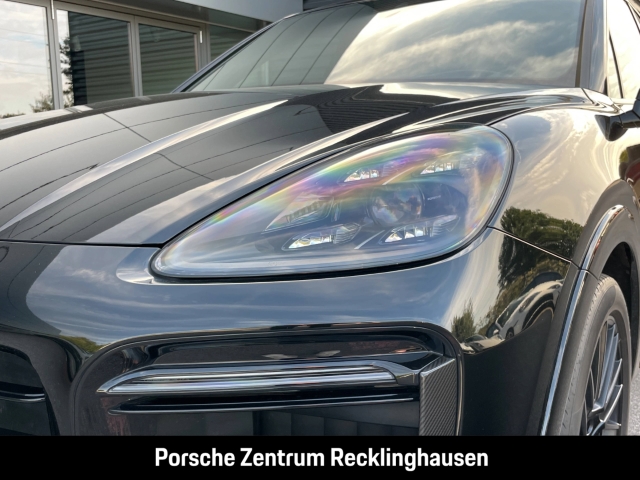 Porsche Cayenne GTS InnoDrive Head-Up Display LED-Matrix