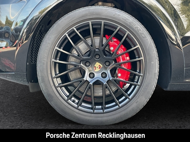 Porsche Cayenne GTS InnoDrive Head-Up Display LED-Matrix