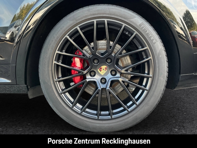 Porsche Cayenne GTS InnoDrive Head-Up Display LED-Matrix