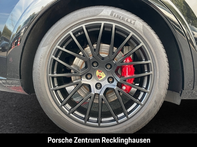 Porsche Cayenne GTS InnoDrive Head-Up Display LED-Matrix