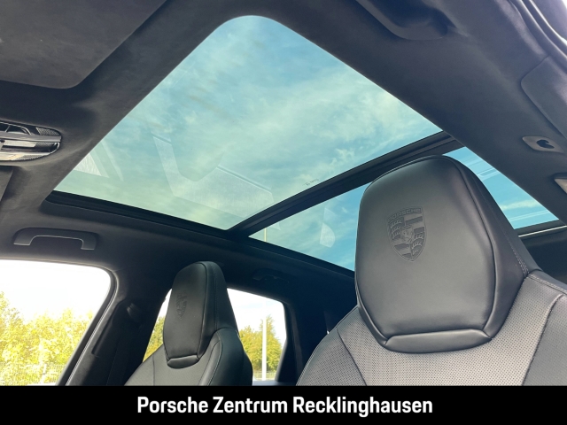 Porsche Cayenne GTS InnoDrive Head-Up Display LED-Matrix