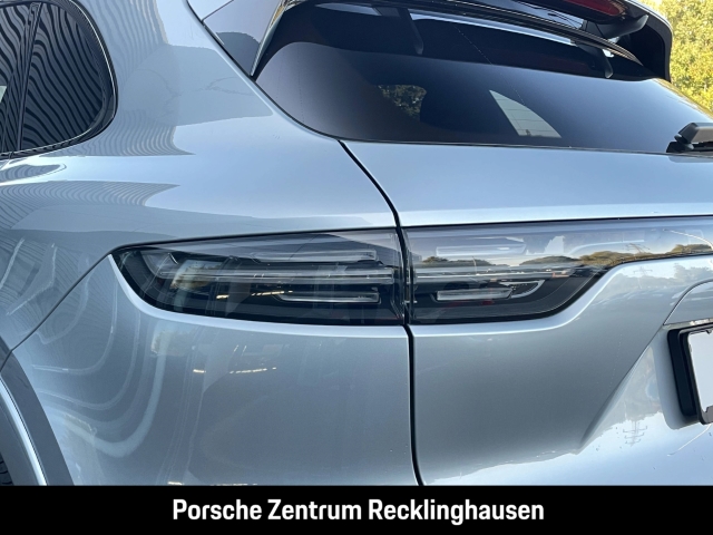 Porsche Cayenne GTS LED-Matrix Standheizung BOSE PASM