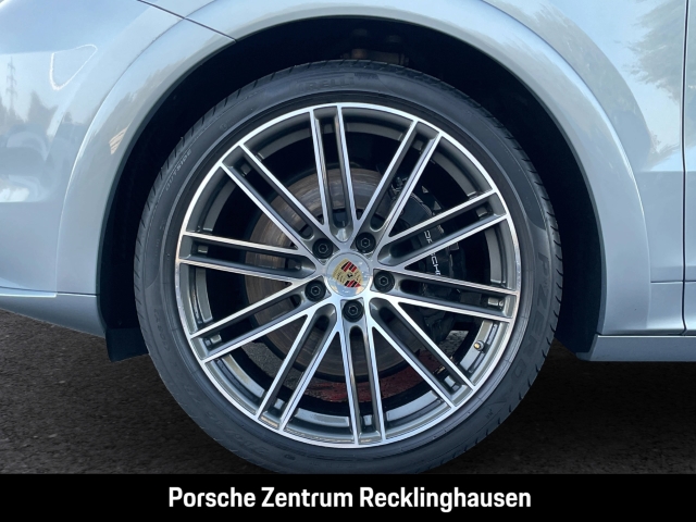 Porsche Cayenne GTS LED-Matrix Standheizung BOSE PASM