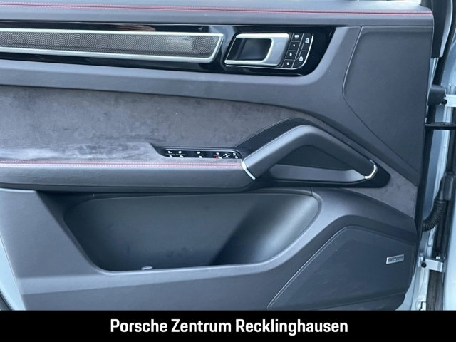 Porsche Cayenne GTS LED-Matrix Standheizung BOSE PASM