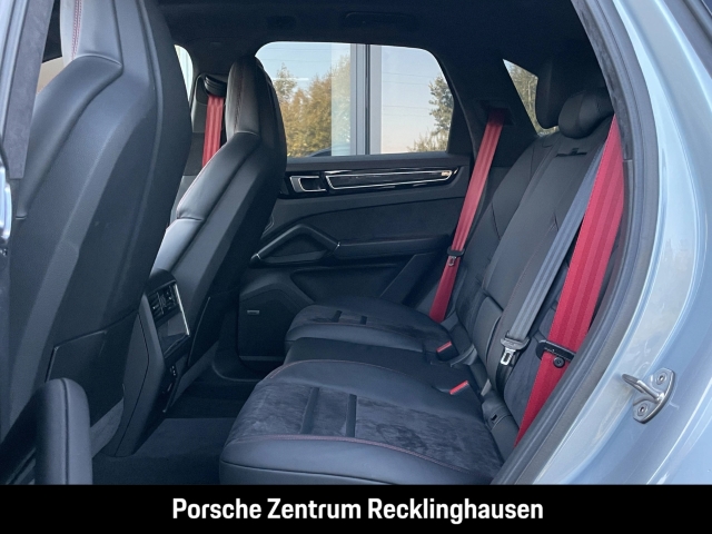 Porsche Cayenne GTS LED-Matrix Standheizung BOSE PASM