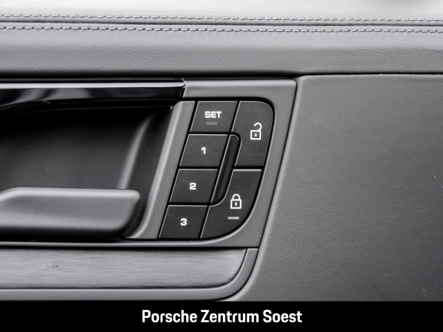 Porsche Cayenne S E-Hybrid Black Edition/22-Zoll/BOSE
