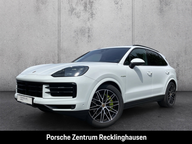 Porsche Cayenne E-Hybrid BOSE Luftfederung Panoramadach