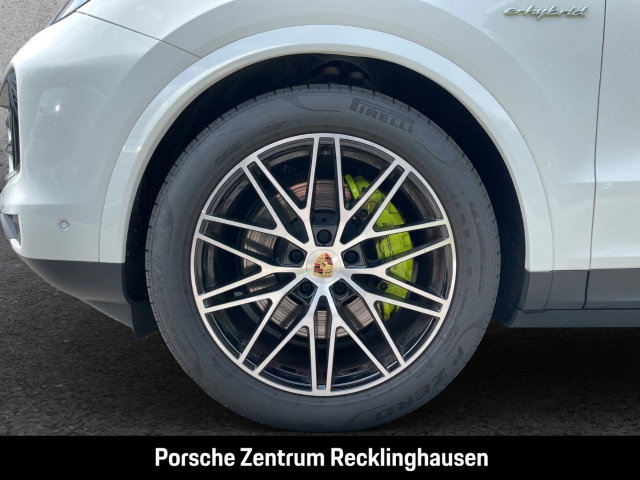 Porsche Cayenne E-Hybrid BOSE Luftfederung Panoramadach