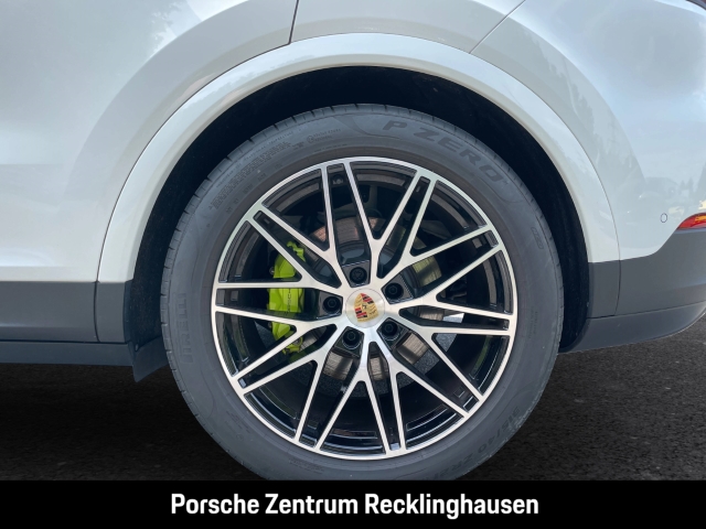 Porsche Cayenne E-Hybrid BOSE Luftfederung Panoramadach
