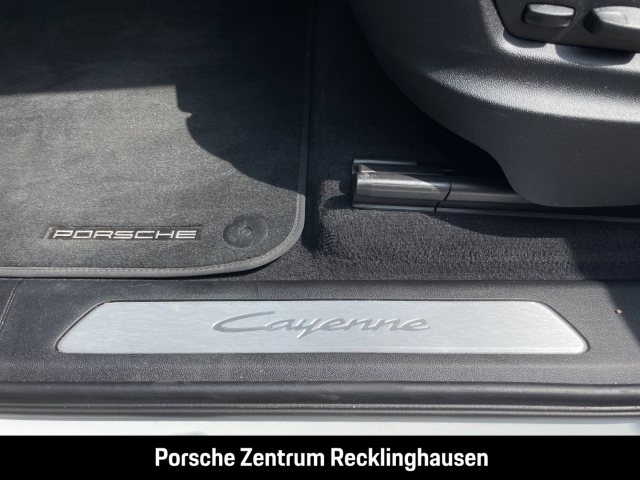 Porsche Cayenne E-Hybrid BOSE Luftfederung Panoramadach