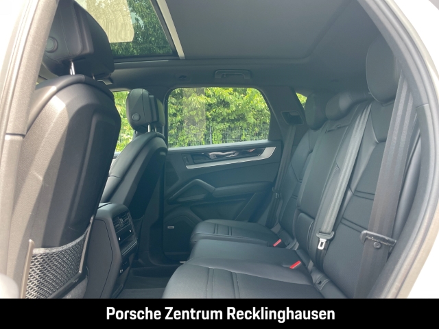 Porsche Cayenne E-Hybrid BOSE Luftfederung Panoramadach