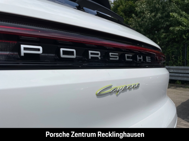 Porsche Cayenne E-Hybrid BOSE Luftfederung Panoramadach