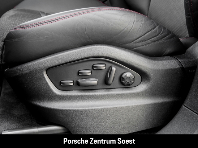 Porsche Cayenne GTS/22-Zoll/Panorama/Sport-Chrono/BOSE