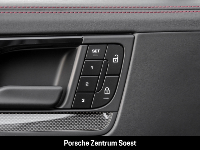 Porsche Cayenne GTS/22-Zoll/Panorama/Sport-Chrono/BOSE