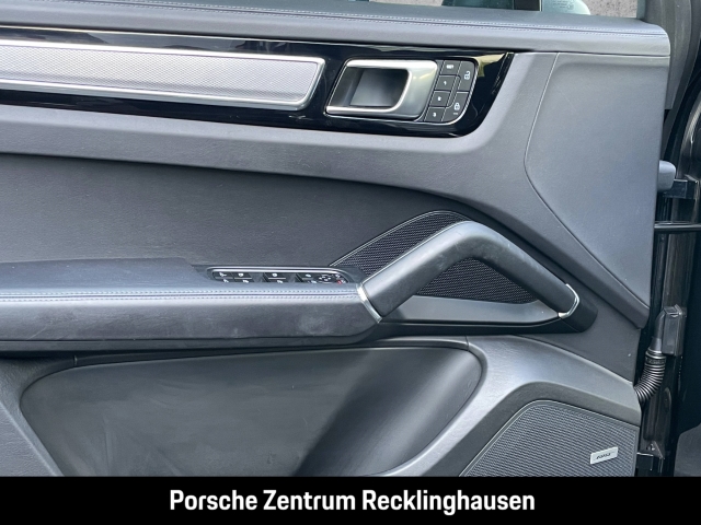 Porsche Cayenne Coupe Platinum Edition HA-Lenkung BOSE