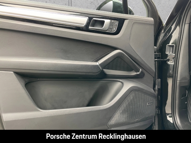 Porsche Cayenne Coupe Platinum Edition InnoDrive BOSE LED