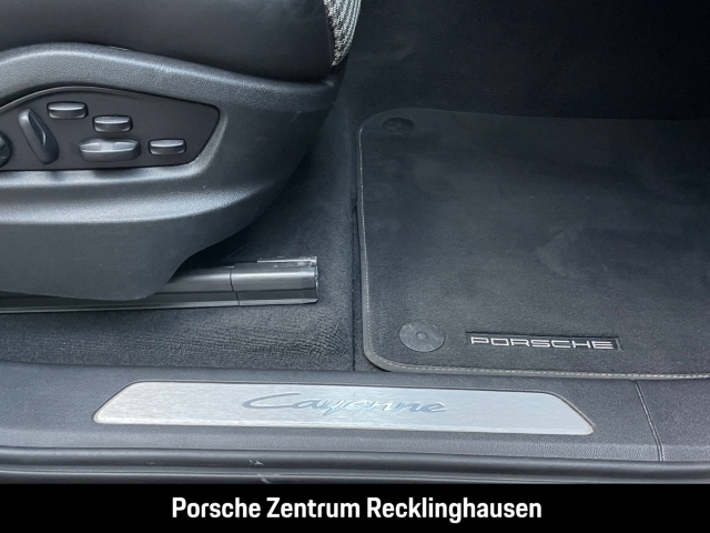 Porsche Cayenne Coupe Sportabgas LED-Matrix Luftfederung