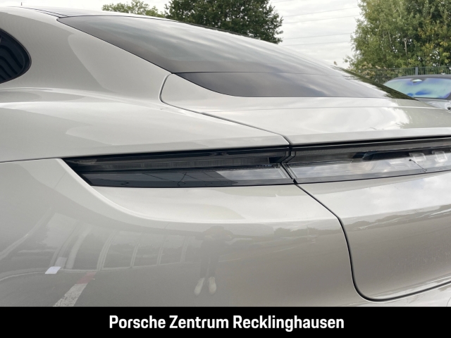Porsche Taycan 4S LED-Matrix BOSE 21-Zoll Rückfahrkamera