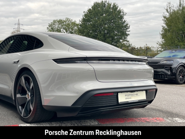 Porsche Taycan 4S LED-Matrix BOSE 21-Zoll Rückfahrkamera