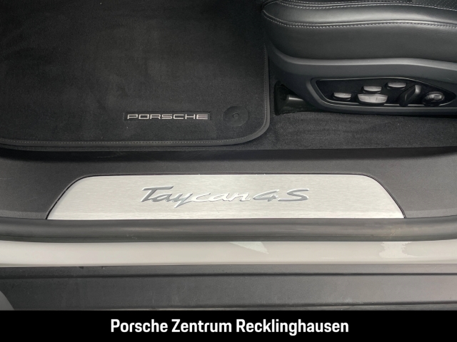 Porsche Taycan 4S LED-Matrix BOSE 21-Zoll Rückfahrkamera