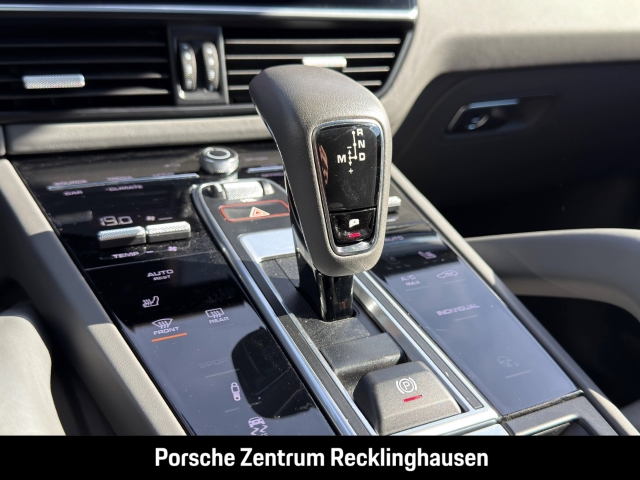 Porsche Cayenne E-Hybrid Coupe Platinum Edition InnoDrive