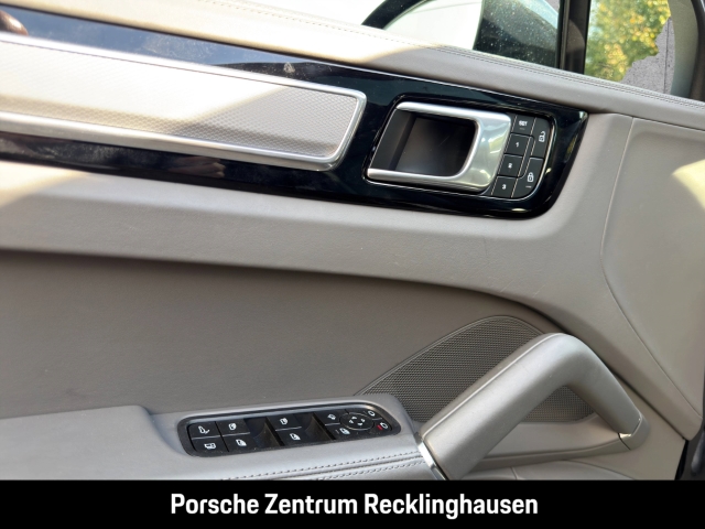 Porsche Cayenne E-Hybrid Coupe Platinum Edition InnoDrive